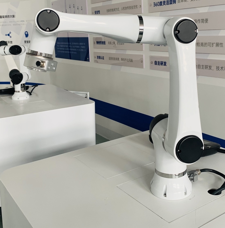Cobot 6 Eksen İşbirlikçi Robot Kolu Otomatik Al ve Yerleştir Vidalama Kaynak Montajı
