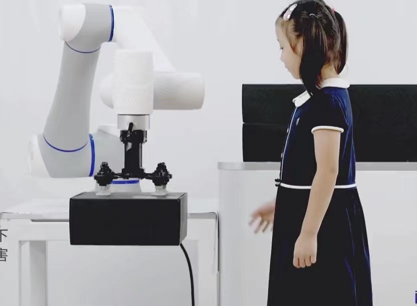 Hastane Taşıma İlaçları İçin Endüstriyel İşbirlikçi Robot Kolu 6 Eksenli Taşıma Sistemleri Kolu