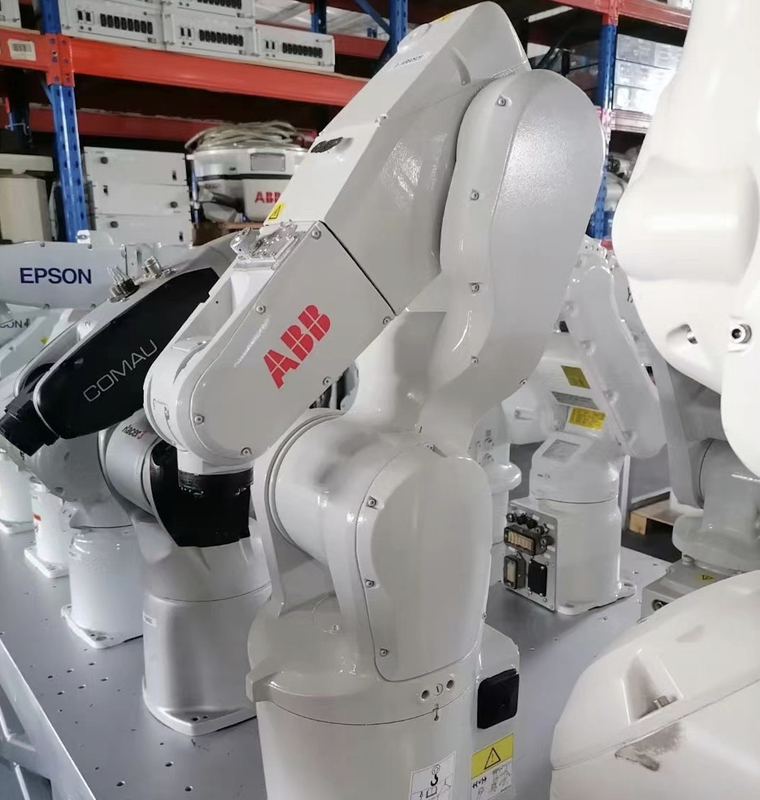 ABB IRB1200-5/0.9 Endüstriyel Robot Kolu 6 Eksen Vizyon Robotuyla Çalışır Montajda İyi