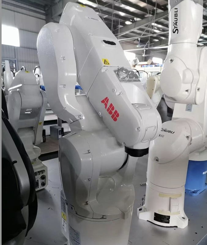 ABB IRB1200-5/0.9 Endüstriyel Robot Kolu 6 Eksen Vizyon Robotuyla Çalışır Montajda İyi