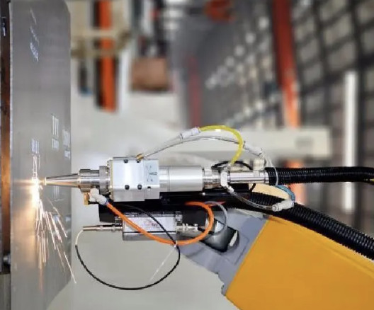 6 Eksenli Abb Robot Yazılımı Düzensiz Boya Askılarını Hızla Çözebilen Alet Yığınları