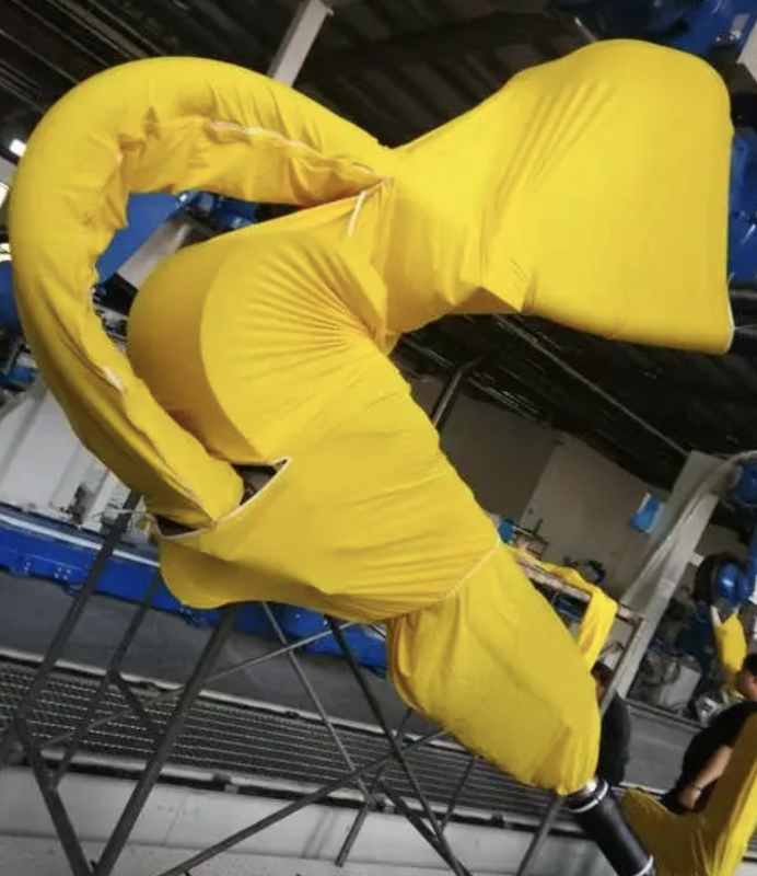 Fanuc Robotu, Kimyasalları Taşıma Atölyesinde Asit Alkalilere Karşı Suya Dayanıklı Boya Kaplıyor