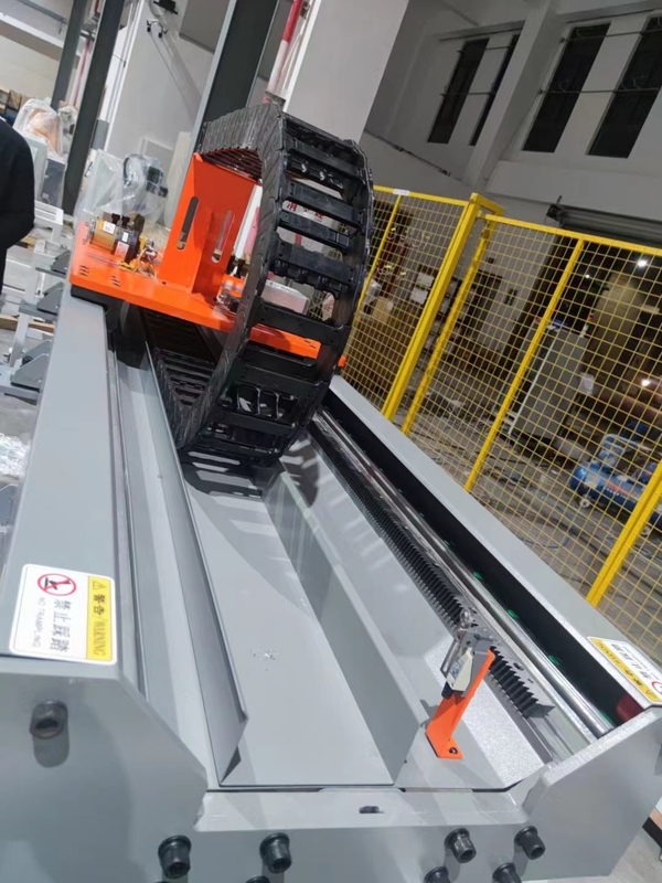Satılık 350kg / M Robot Tank Paletleri Lojistik Profesyonelleri Basit Güvenilir Kılavuz Raylar