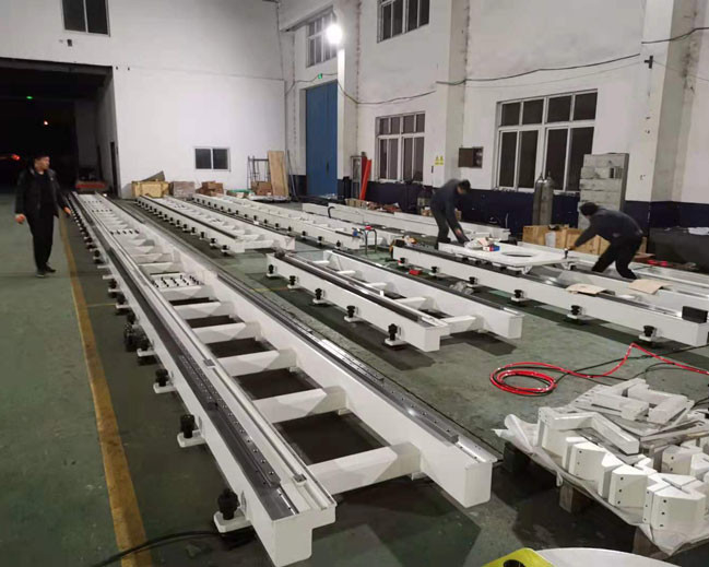 Zorlu Ortamlarda Yarı Kapalı Ray İçin Ayarlanabilir Robot Lineer Ray Cnc Ekleme