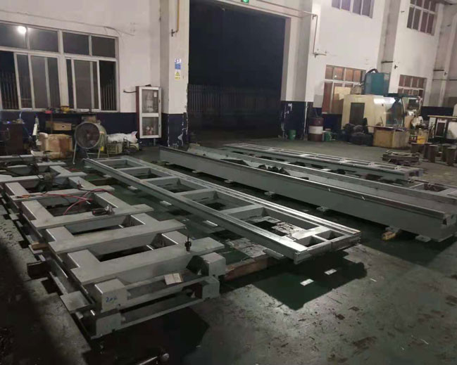Zorlu Ortamlarda Yarı Kapalı Ray İçin Ayarlanabilir Robot Lineer Ray Cnc Ekleme