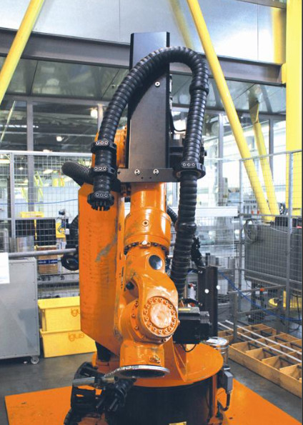 Kablo Robot Giydirme Paketi Takviyeli Oluklu Hortum UV Dayanımlı Aşınmaya Karşı Dirençlidir