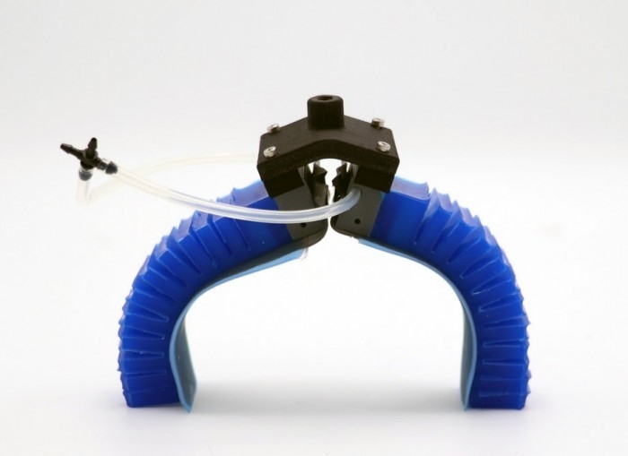 Montaj Robotik Kol Tutucu Tasarım Akrilik Metal Sac Büzülme 100-1000mm / S 2.85kg