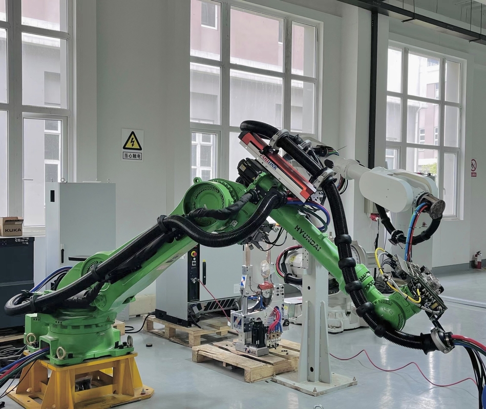 1 - 6 Eksen Hattı Paketi Yerleşimsel Robot Uygulamaları için Robot Giysileri Paketi