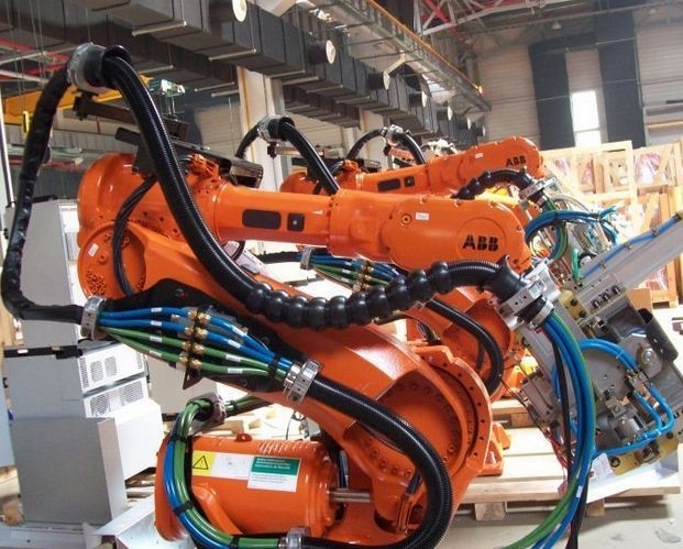 Teknik Destek HYUNDA / ABB / FANUC / KUKA için Basınç Dirençli Robot Giysi Paketi