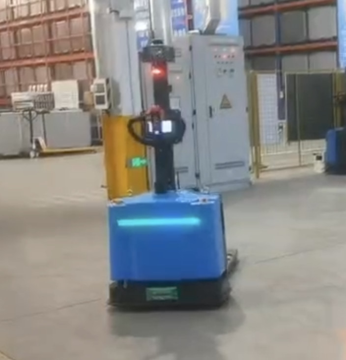 Otomatik Şarjlı Fabrika Otomatik Navigasyon Aracı 1500kg Yük Kapasitesi 24 Saat Dayanıklılık