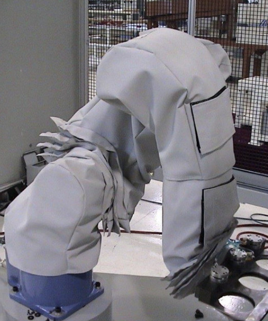 Endüstriyel Robot Koruyucu Kapaklar Su geçirmez Toz geçirmez Zırh ABB FANUC KUKA YASKAWA UR Fermuar Velcro